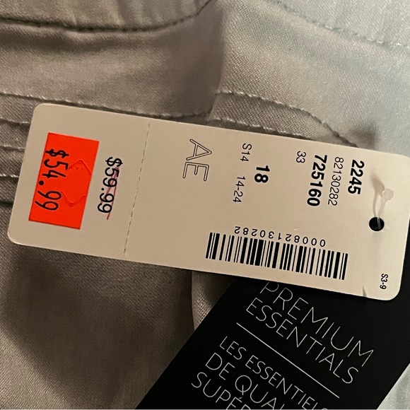 Additional Elle Womans Stretchy Gray/Green Pants w/ Pockets on Either Side!! - Picture 11 of 11